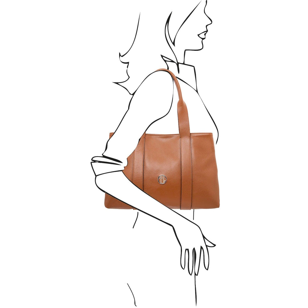 Callie - Soft leather shoulder bag | TL142415