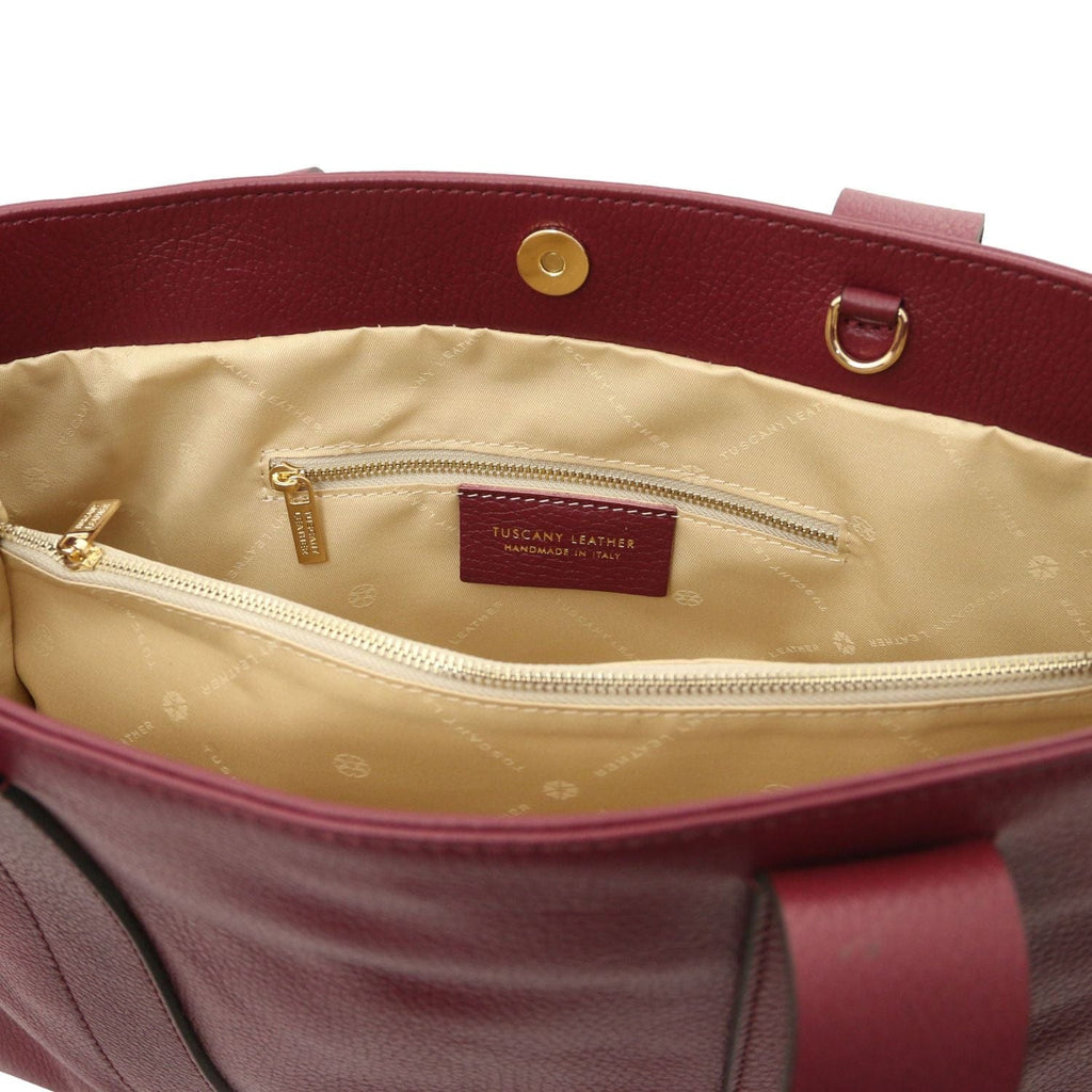 Callie - Soft leather shoulder bag | TL142415